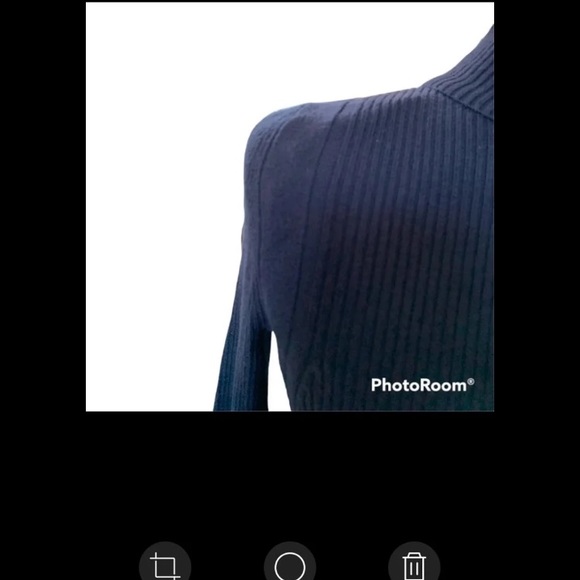 The limited navy turtle neck - Picture 2 of 4